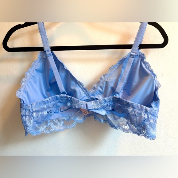 La Vie en Rose Blue Lace Triangle Cup Bralette with Scalloped Trim - Picture 4 of 5